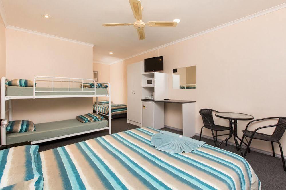 Wentworth Central Motor Inn ภายนอก รูปภาพ
